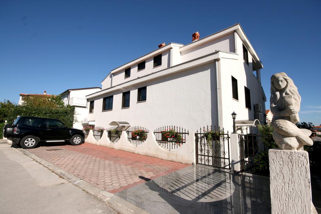 Apartmani Villa Gordana PUY Eksteriør bilde