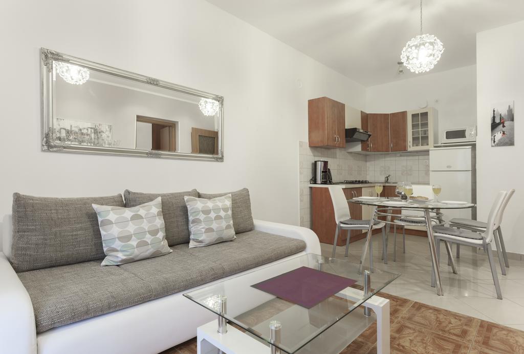 Apartmani Villa Gordana PUY Eksteriør bilde