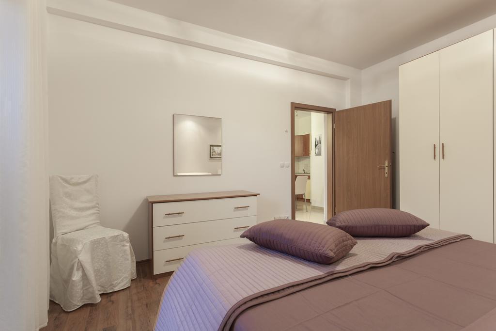 Apartmani Villa Gordana PUY Eksteriør bilde