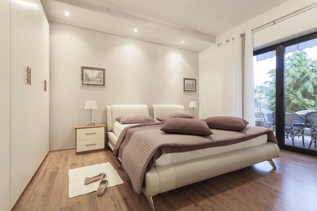 Apartmani Villa Gordana PUY Eksteriør bilde