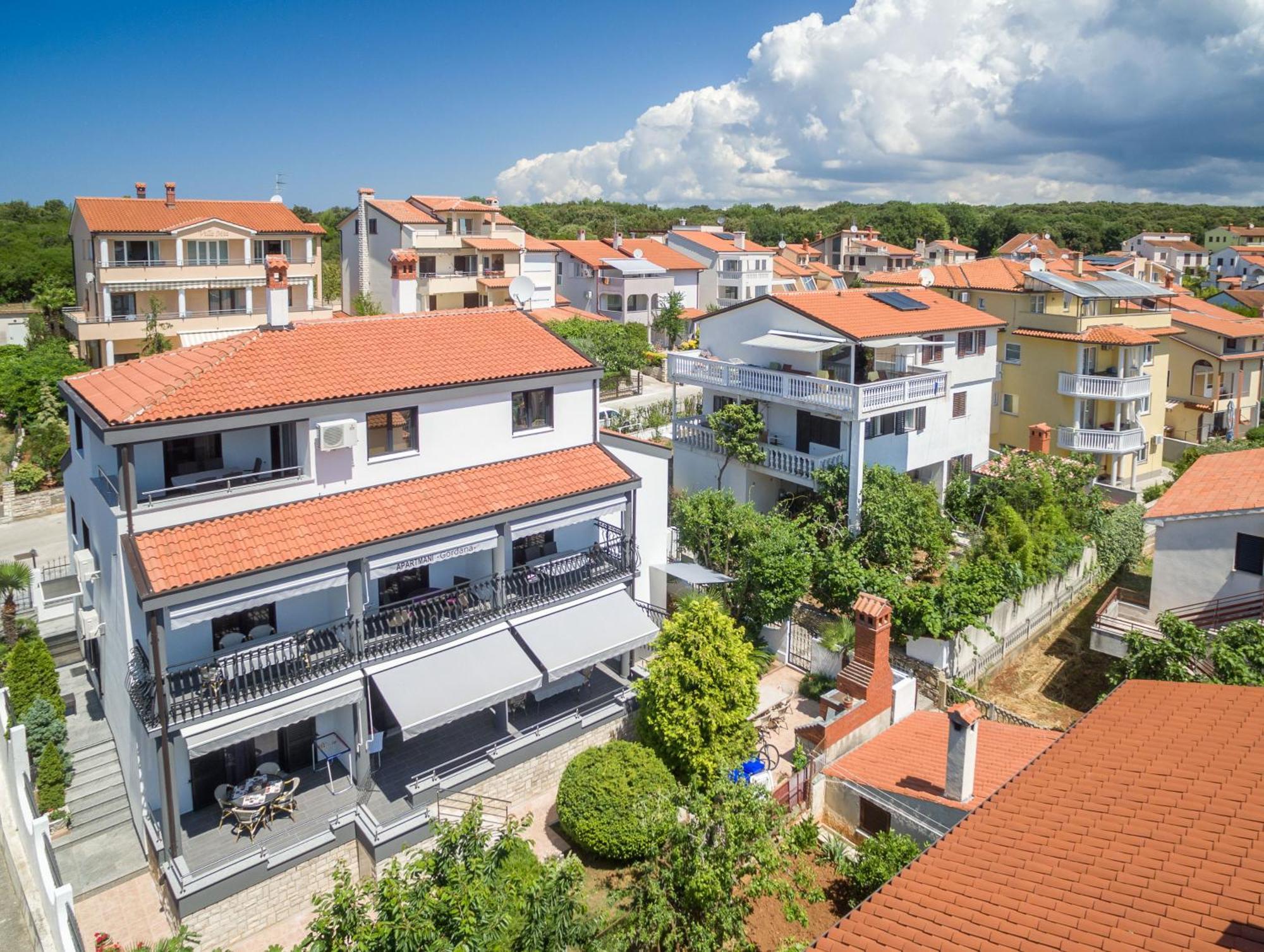 Apartmani Villa Gordana PUY Eksteriør bilde