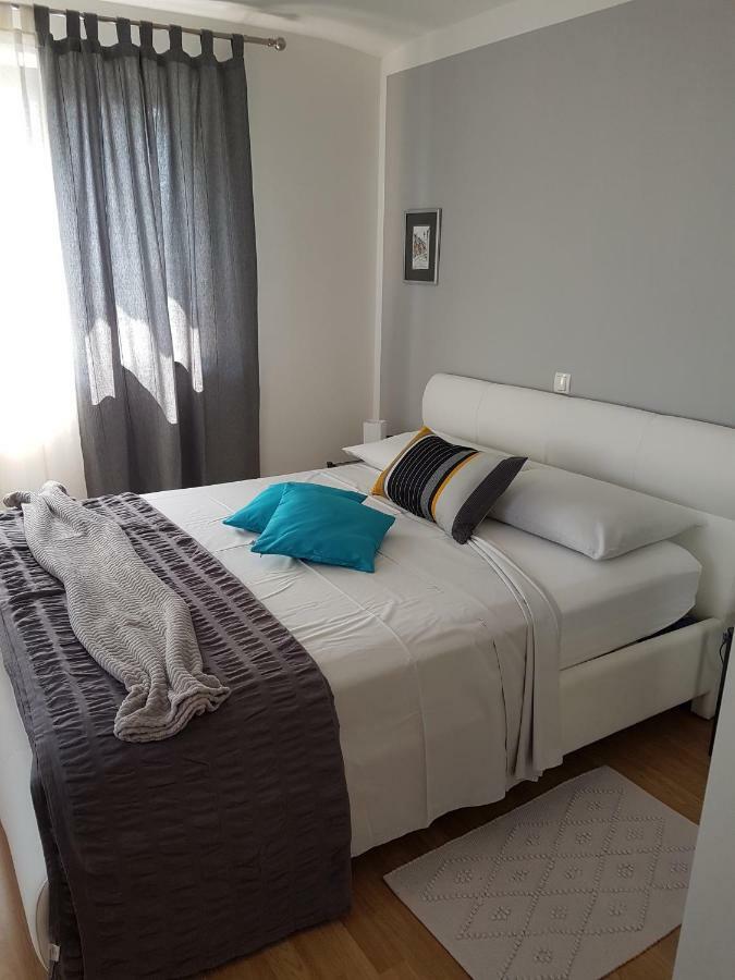 Apartmani Villa Gordana PUY Eksteriør bilde